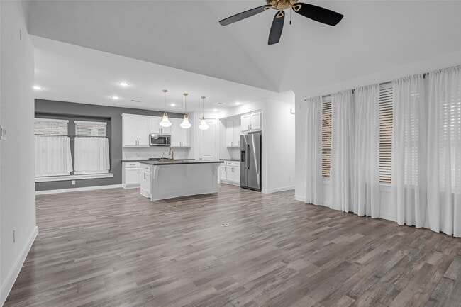 Building Photo - 7392 Mount Greylock Lp