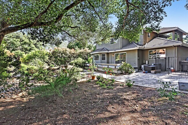 Building Photo - 13993 Alta Vista Ave