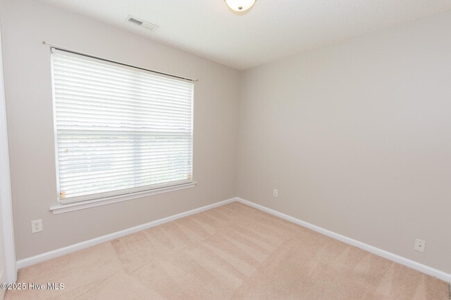 Building Photo - 606 Mattocks Ave