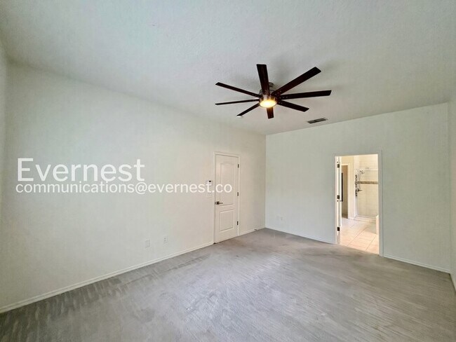 Building Photo - 13829 Sunshowers Cir