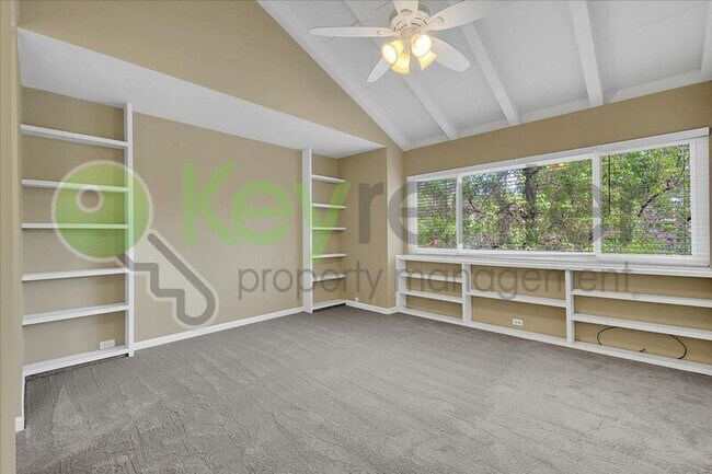 Building Photo - 2254 Woodside Ln