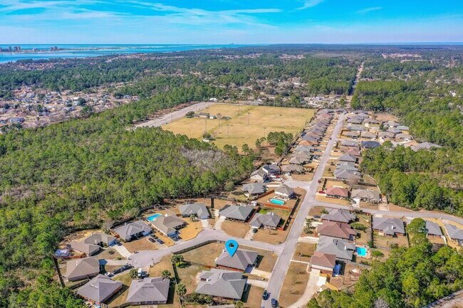 Building Photo - 9431 Pouder Ln