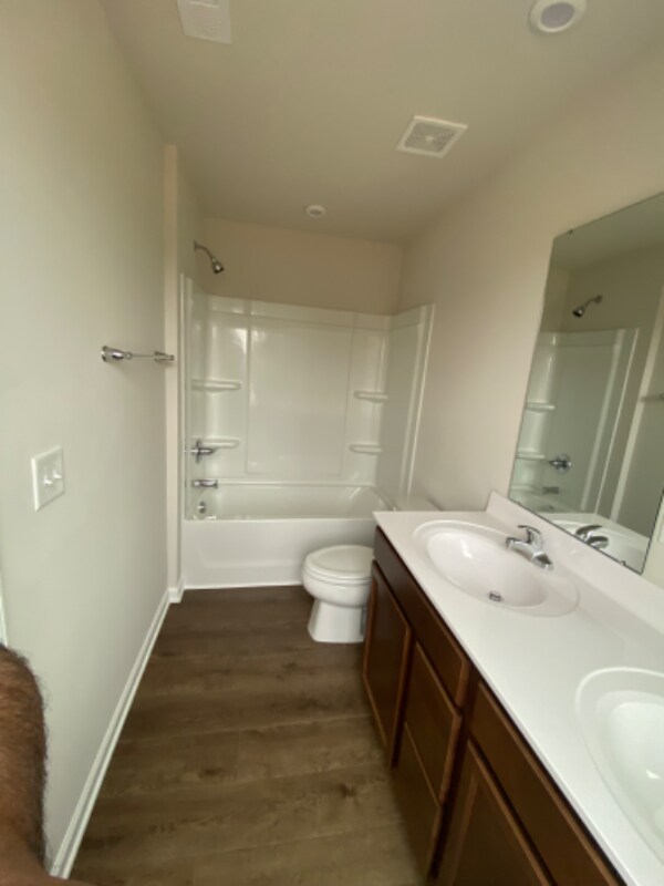 Building Photo - 420 Harmony Hl Trl