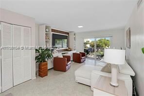 Building Photo - 7560 SW 82nd St