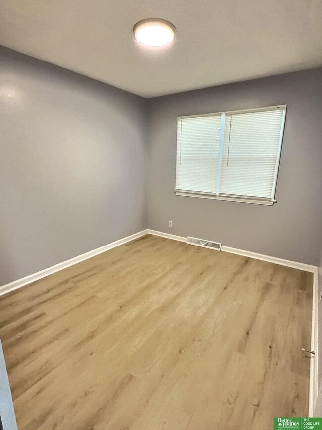 Building Photo - 5119 Pratt St