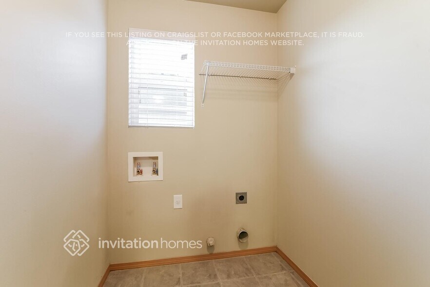 Building Photo - 17729 16th Ave E