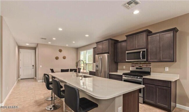 Building Photo - 1953 W Yellowbird Ln