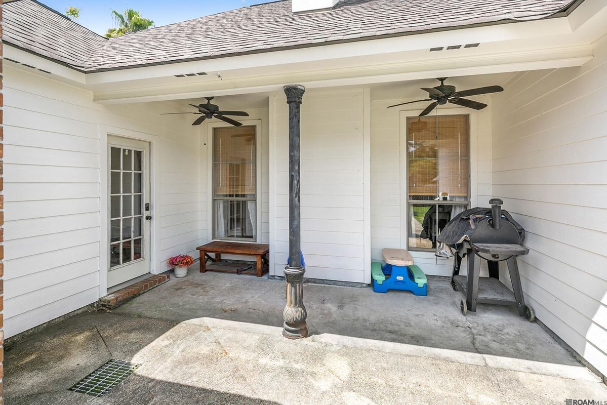 Building Photo - 18068 Wilkes Dr