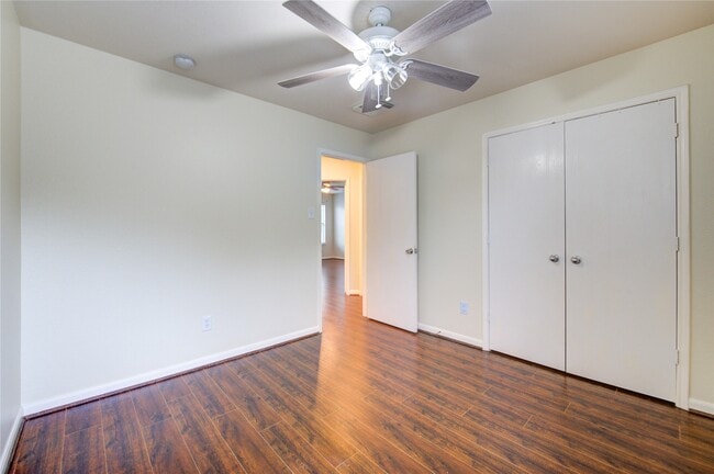 Building Photo - 15518 Miller House Ln