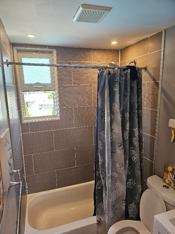 Building Photo - 4 Parente Ln N