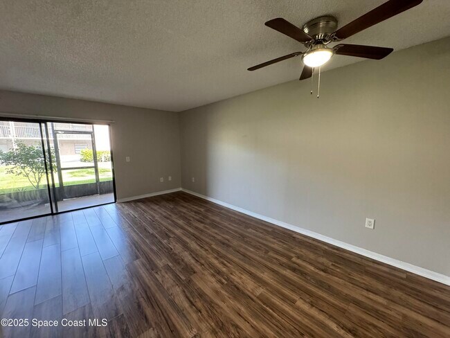 Building Photo - 1068 Mollie Ln