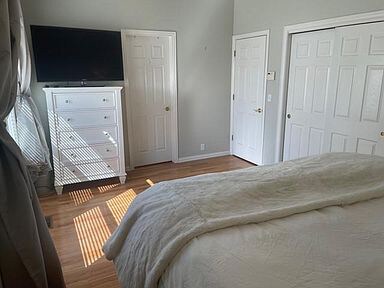 Building Photo - 31 Jackson St