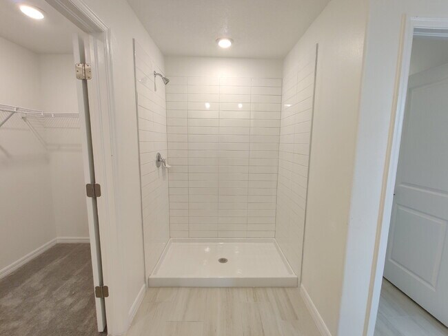 Building Photo - 13413 Sunset Sapphire Ct