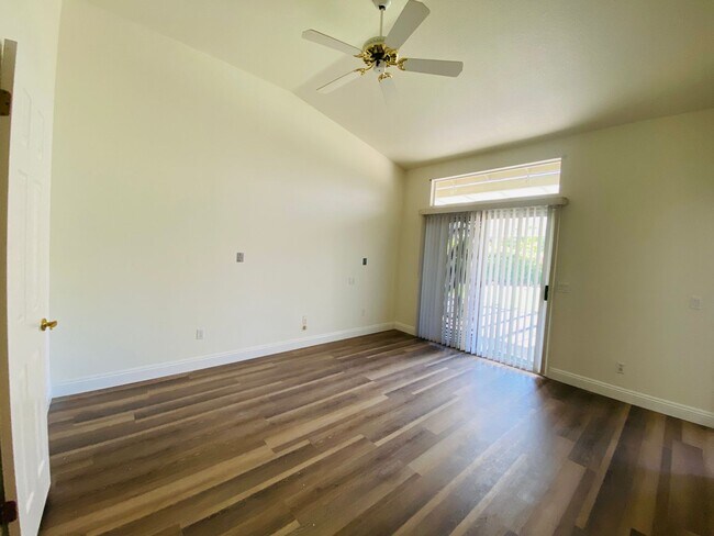 Building Photo - Charming Single-Story Corner Lot Rental