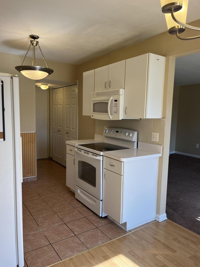 Building Photo - 50105 N Jimmy Ct