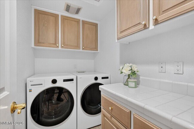 Building Photo - 1264 Hidden Woods Dr