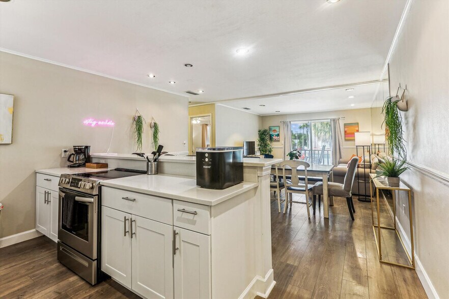 Building Photo - 405 Flagler Blvd