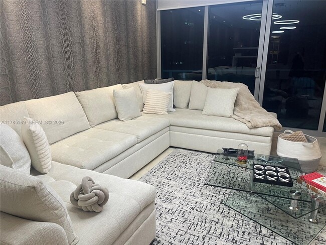 Building Photo - 3101 S Ocean Dr