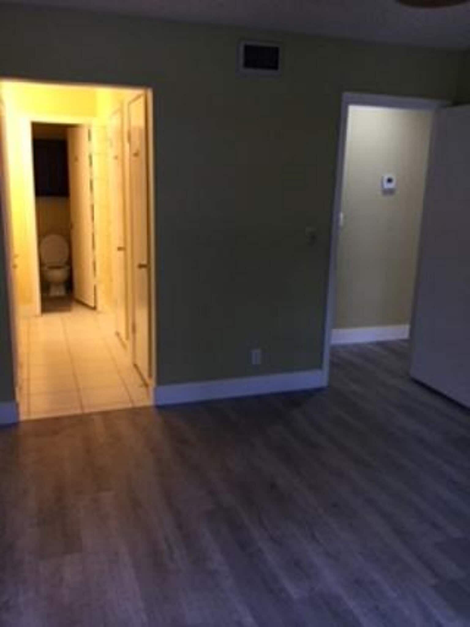 Building Photo - 6207 Bay Club Dr