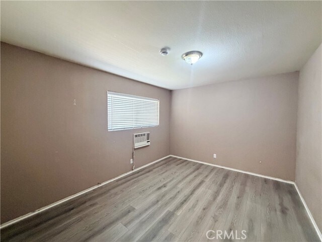 Building Photo - 1548 N 11th Ave