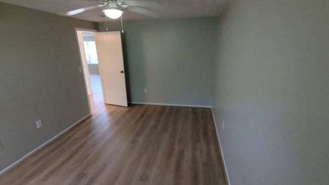 Building Photo - 1251 Kriswood Ln