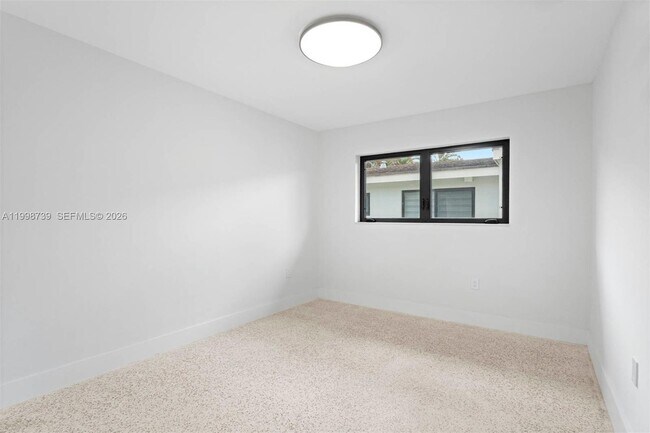 Building Photo - 2345 SW 23rd Terrace