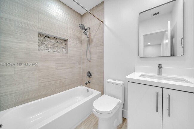 Building Photo - 4345 SW 5th Terrace