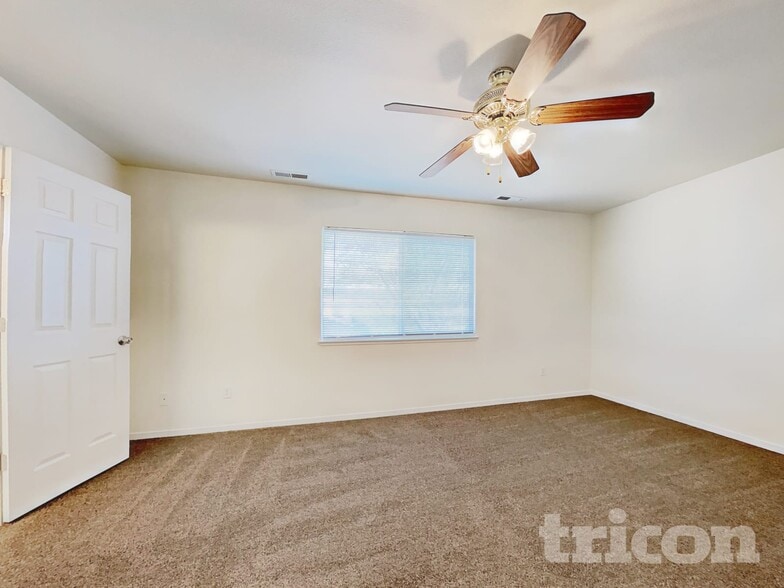 Building Photo - 17688 Feather River Ct