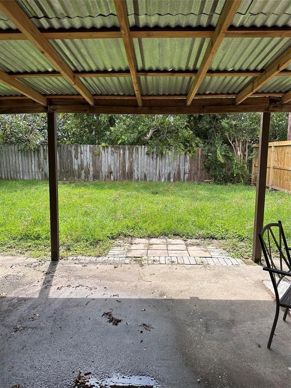 Building Photo - 701 Canyon Springs Dr