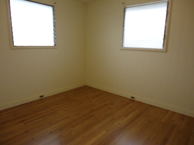 Building Photo - Kailua - Coconut Grove 3 bedroom / 1 bath ...