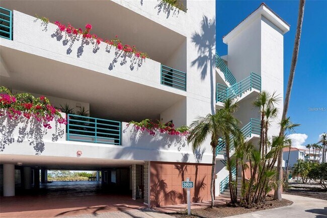 Building Photo - 380 Gulf of Mexico Dr