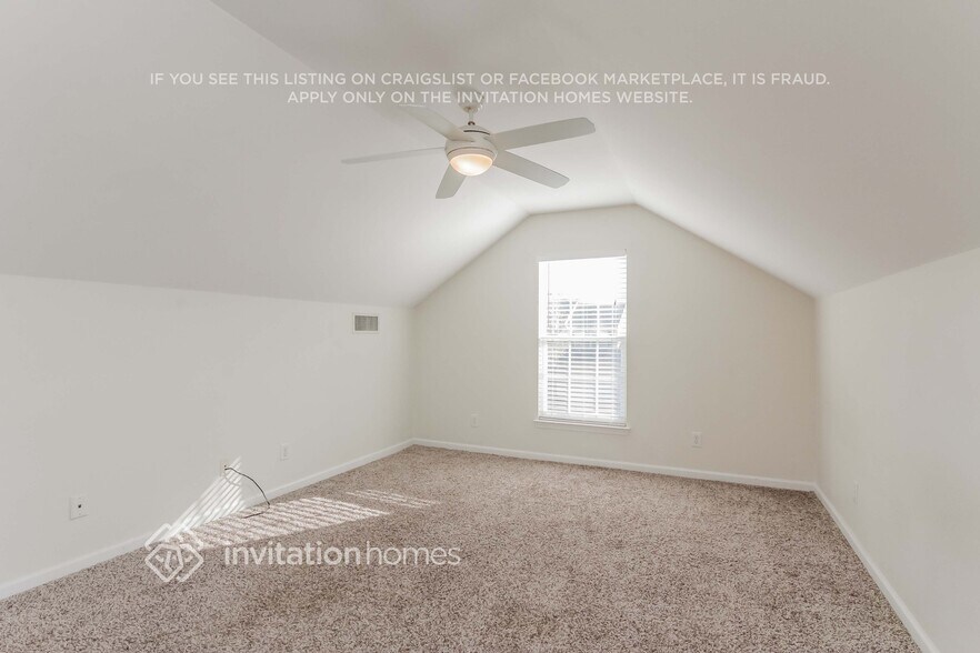 Building Photo - 6894 Fenwick Dr