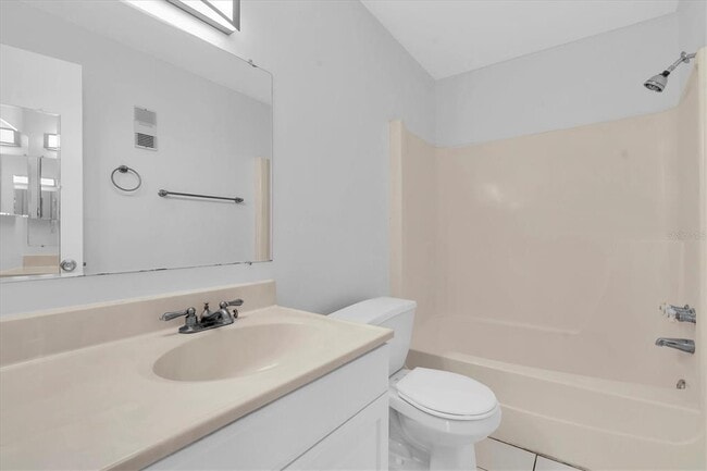 Building Photo - 11566 7th Ln N