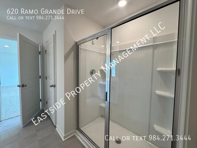 Building Photo - 620 Ramo Grande Dr