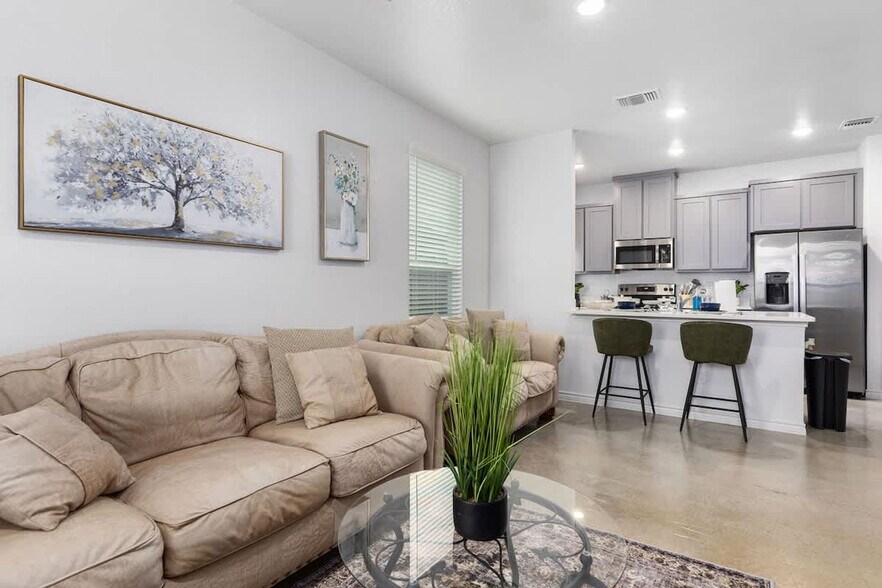 Building Photo - 308 Riptide Dr