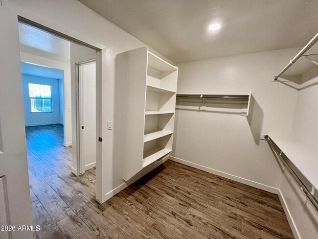 Building Photo - 11414 W La Reata Ave