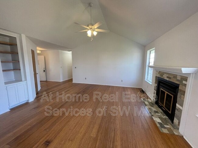 Building Photo - 5543 S Walnut Hill Ave