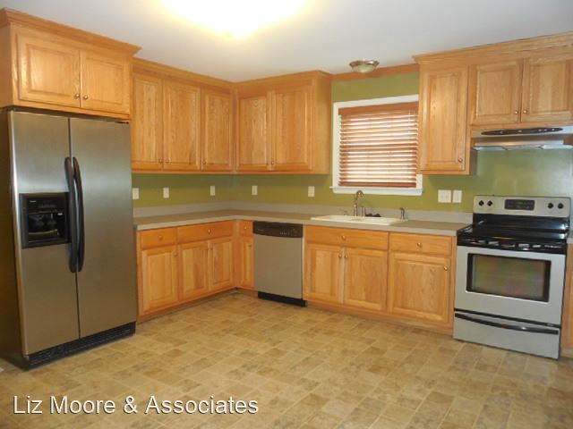 Building Photo - 3 br, 2.5 bath House - 216 Lincoln Street