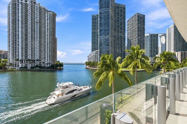 Building Photo - 300 Biscayne Blvd