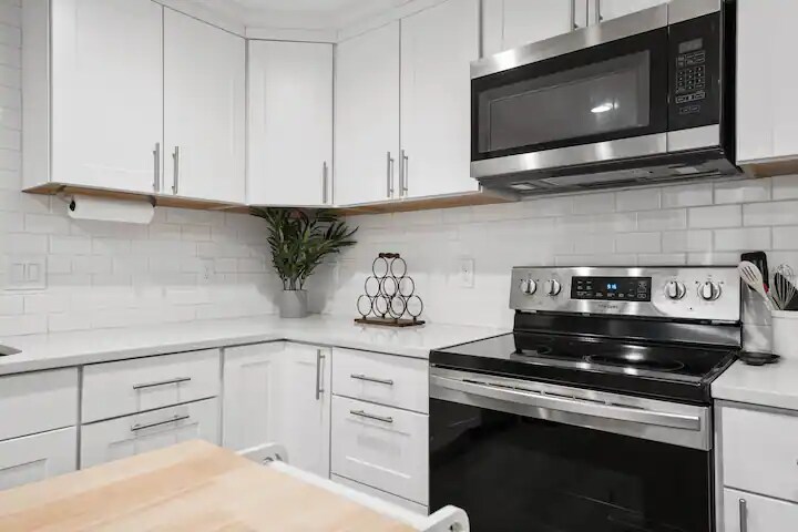 Building Photo - 348 N 1350 E
