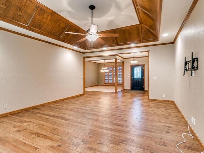 Building Photo - *Rare Find* Stunning Brookhaven 4 Bed 2.5 ...