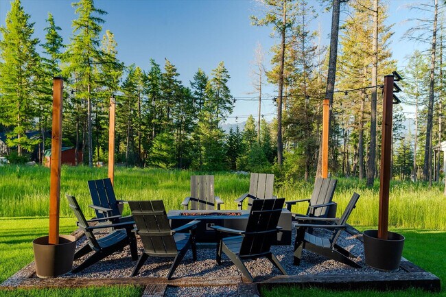 Building Photo - 323 Deer Creek Rd