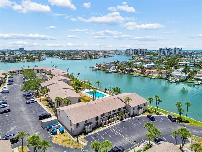 Building Photo - 505 Plaza Seville Ct