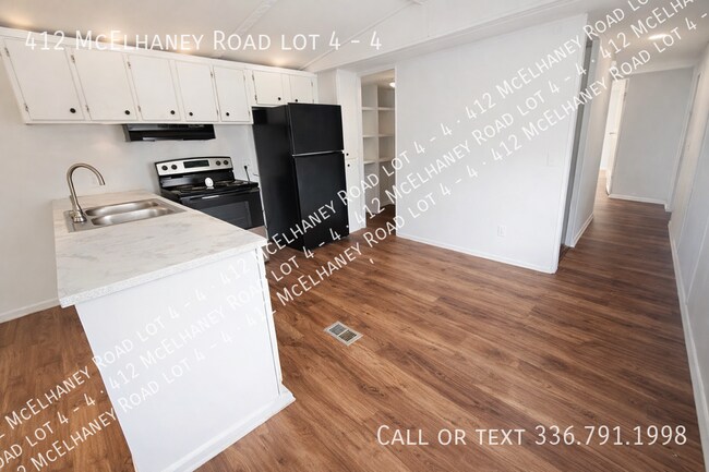 Building Photo - 412 McElhaney Rd