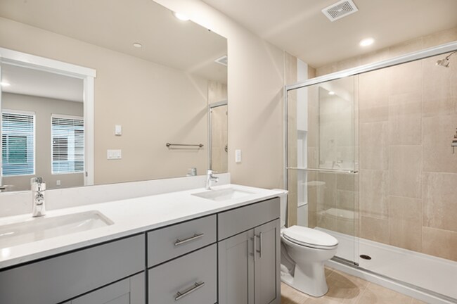 Building Photo - Kenmore Townhome | 4 Bed 3.5 Bath | $3,725