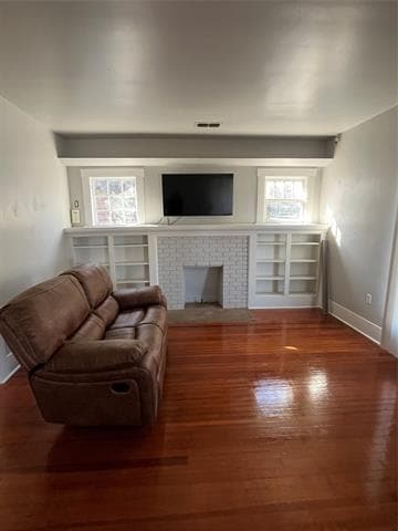 Building Photo - 725 Peach St