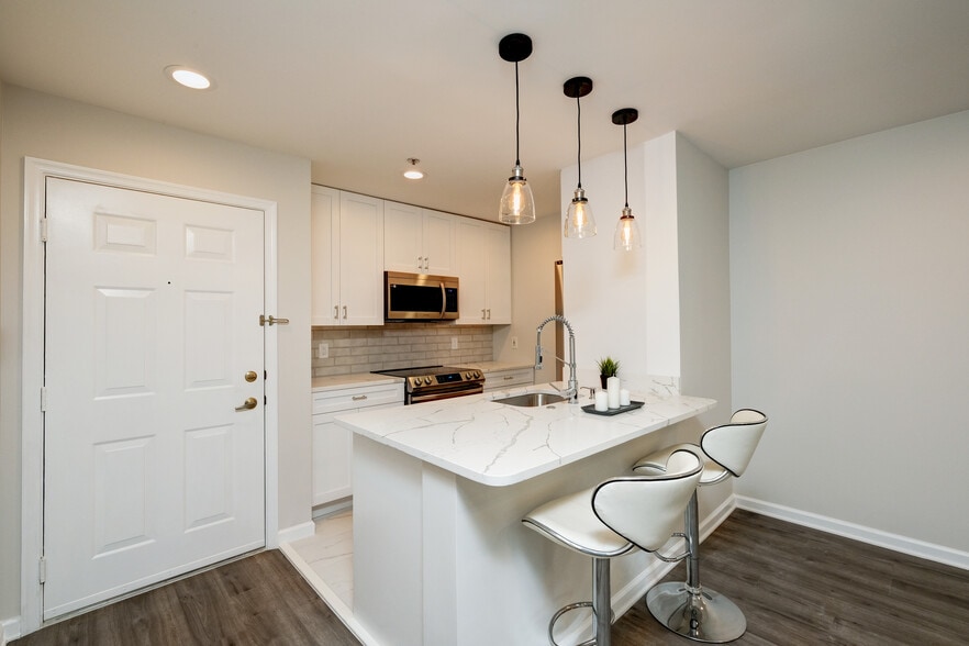 Building Photo - 3315 Wyndham Cir