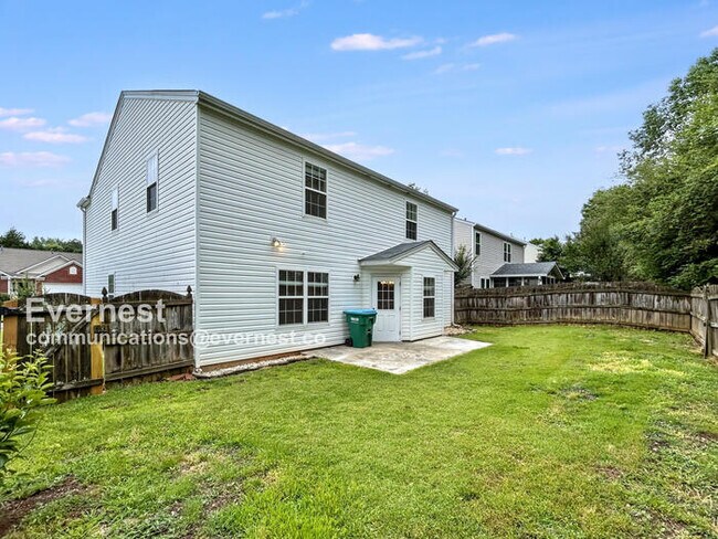 Building Photo - 520 Kensigton Park Dr