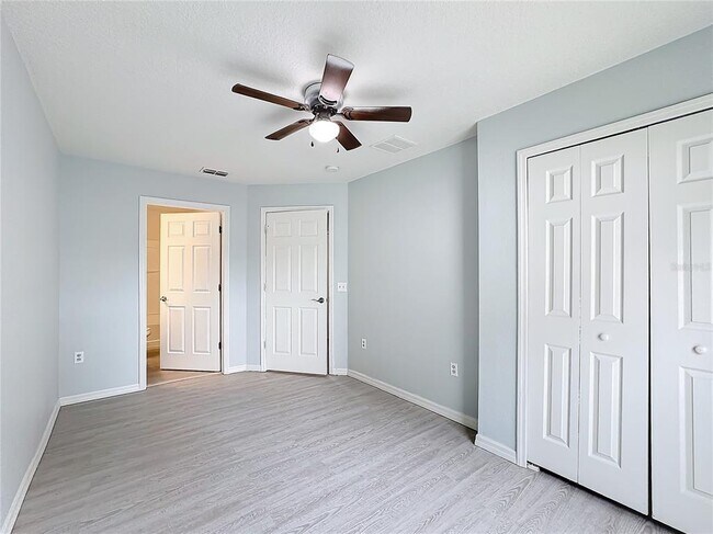 Building Photo - 249 Royal Palm Dr
