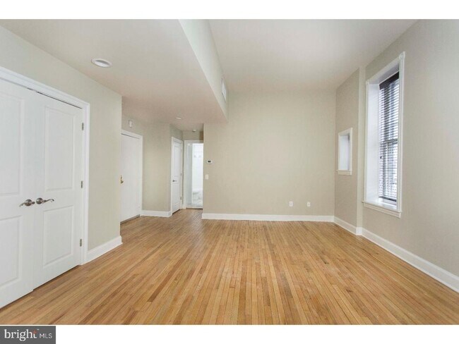 Building Photo - 1100 Spruce St